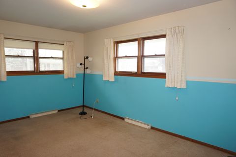 Tiny photo for 5401 Carolina Street, Merrillville, IN 46410 (MLS # 12618859)