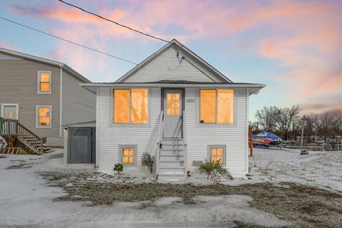 Tiny photo for 38717 N Lake Street, Antioch, IL 60002 (MLS # 12597953)