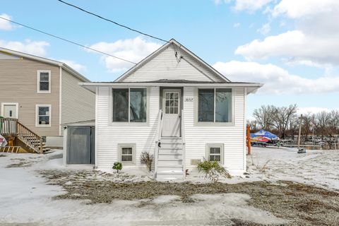 Photo of 38717 N Lake Street, Antioch, IL 60002 (MLS # 12597953)