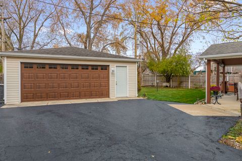 Tiny photo for 470 Oakwood Road, Wauconda, IL 60084 (MLS # 12518875)