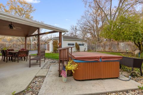 Tiny photo for 470 Oakwood Road, Wauconda, IL 60084 (MLS # 12518875)