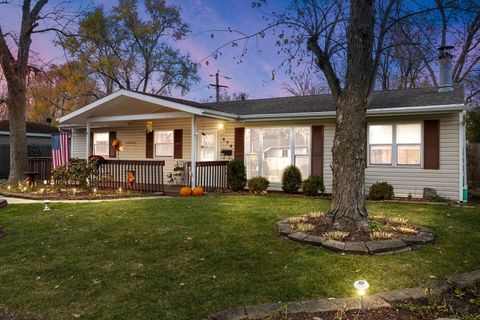 470 Oakwood Road Wauconda IL 60084