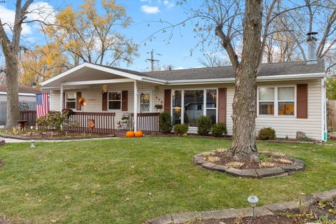 Tiny photo for 470 Oakwood Road, Wauconda, IL 60084 (MLS # 12518875)