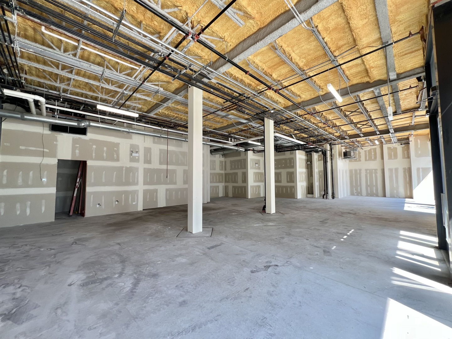 1710 N Western Avenue