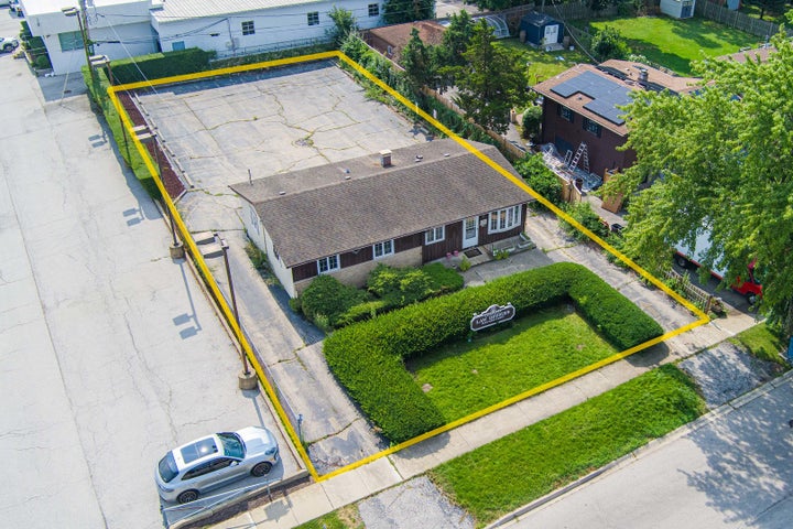 Photo 1 of 22 — 205 Pinecroft Drive, Roselle, IL 60172