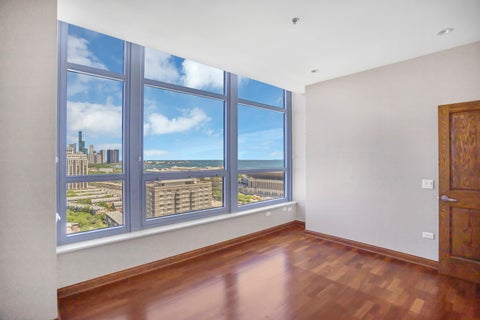 Tiny photo for 1600 S Prairie Avenue #2102, Chicago, IL 60616 (MLS # 12642572)