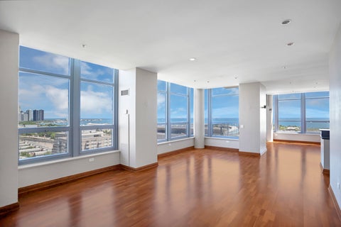 Tiny photo for 1600 S Prairie Avenue #2102, Chicago, IL 60616 (MLS # 12642572)