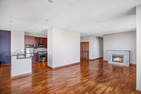 Tiny photo for 1600 S Prairie Avenue #2102, Chicago, IL 60616 (MLS # 12642572)