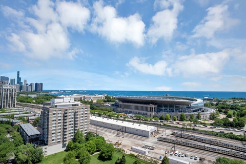 Tiny photo for 1600 S Prairie Avenue #2102, Chicago, IL 60616 (MLS # 12642572)