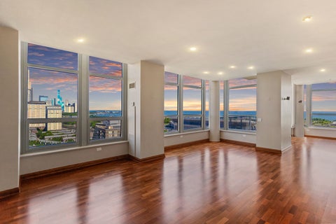 Tiny photo for 1600 S Prairie Avenue #2102, Chicago, IL 60616 (MLS # 12642572)