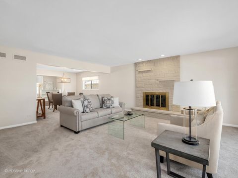 Tiny photo for 417 Naperville Road, Clarendon Hills, IL 60514 (MLS # 12597048)