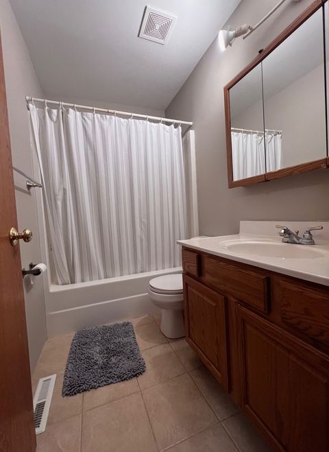 Tiny photo for 340 Greenview Drive, Crystal Lake, IL 60014 (MLS # 12624842)