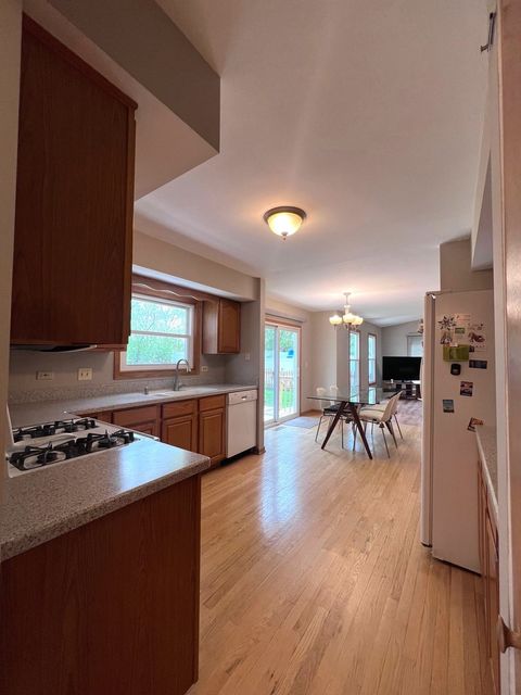 Tiny photo for 340 Greenview Drive, Crystal Lake, IL 60014 (MLS # 12624842)