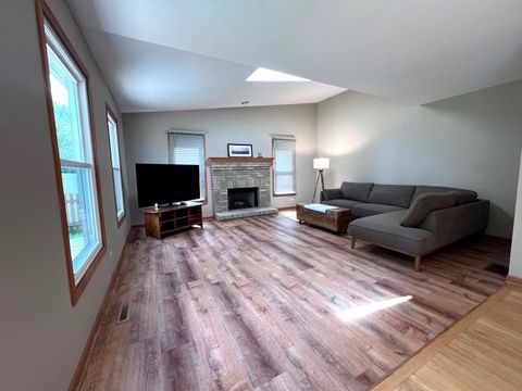 Tiny photo for 340 Greenview Drive, Crystal Lake, IL 60014 (MLS # 12624842)