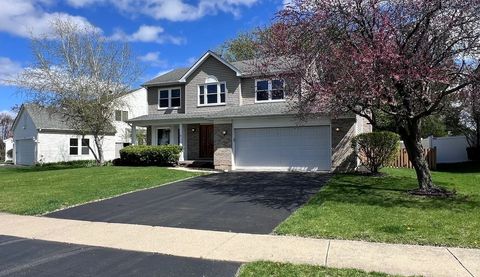 Tiny photo for 340 Greenview Drive, Crystal Lake, IL 60014 (MLS # 12624842)