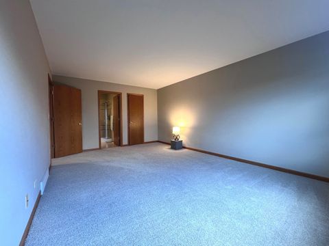 Tiny photo for 340 Greenview Drive, Crystal Lake, IL 60014 (MLS # 12624842)