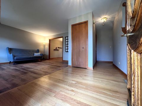 Tiny photo for 340 Greenview Drive, Crystal Lake, IL 60014 (MLS # 12624842)