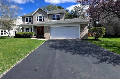 Tiny photo for 340 Greenview Drive, Crystal Lake, IL 60014 (MLS # 12624842)