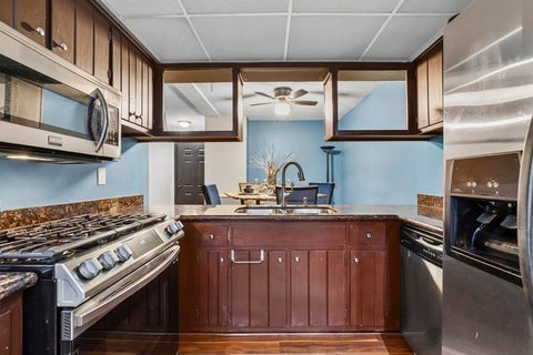 Tiny photo for 10320 Central Avenue #207, Oak Lawn, IL 60453 (MLS # 12768856)
