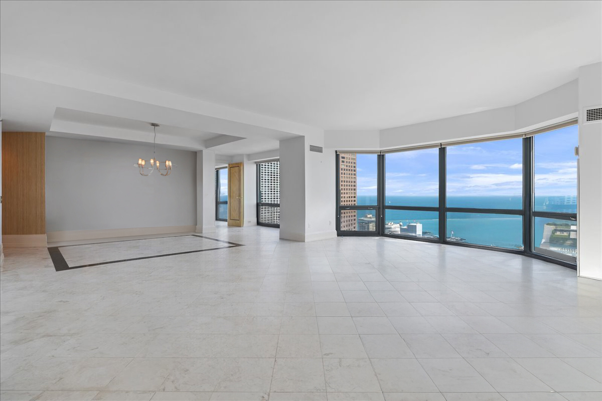 100 E Huron Street 4703