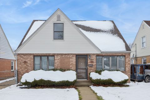 Photo of 2918 LOUIS Street, Franklin Park, IL 60131 (MLS # 12487352)
