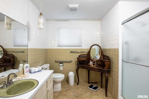 Tiny photo for 620 N 13TH Street, Herrin, IL 62948 (MLS # QC4269611)