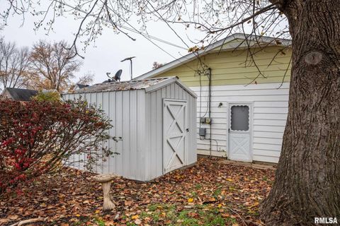 Tiny photo for 620 N 13TH Street, Herrin, IL 62948 (MLS # QC4269611)