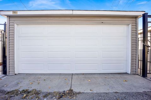 Tiny photo for 1047 N Saint Louis Avenue, Chicago, IL 60651 (MLS # 12528088)