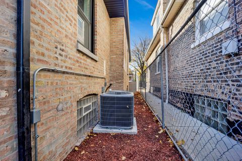 Tiny photo for 1047 N Saint Louis Avenue, Chicago, IL 60651 (MLS # 12528088)