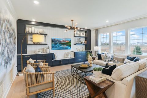 Tiny photo for 6 Hawthorn Ridge Drive, Hawthorn Woods, IL 60047 (MLS # 12582324)