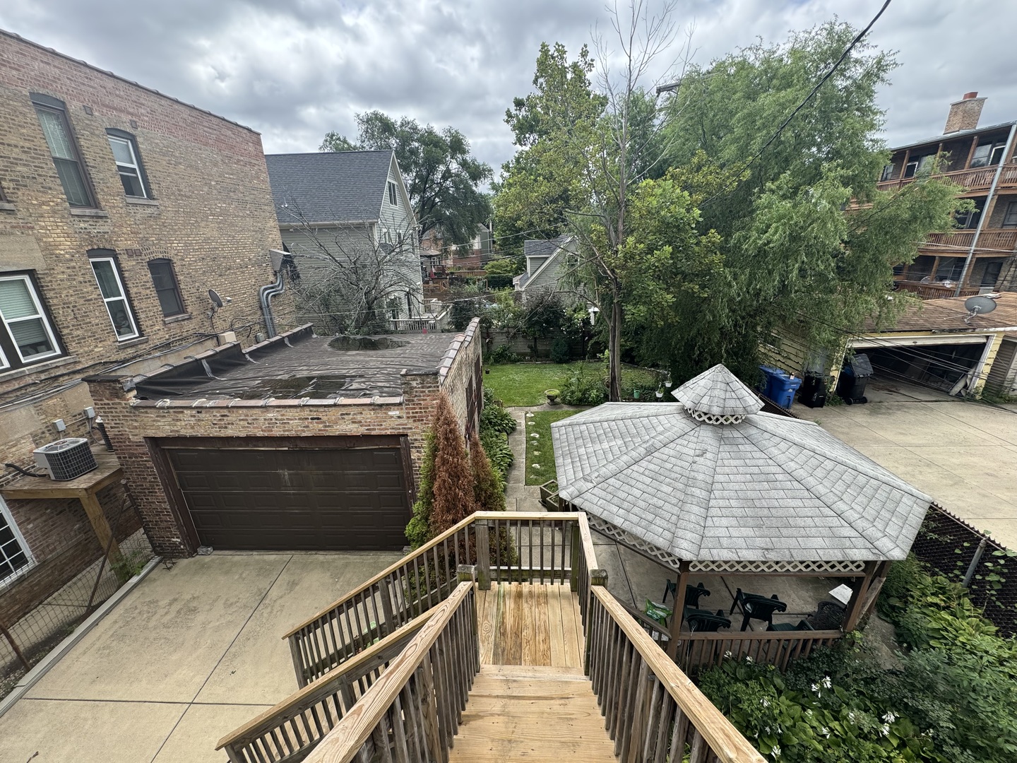 4347 W IRVING PARK Road