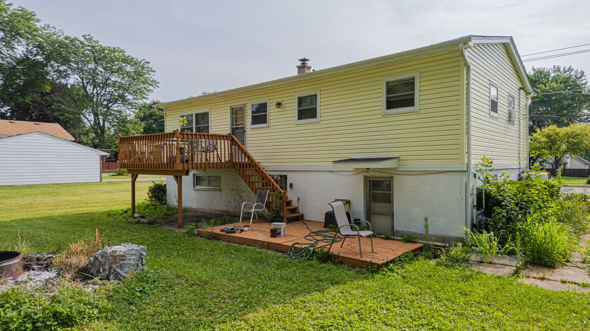 1048 Belle Plaine Avenue