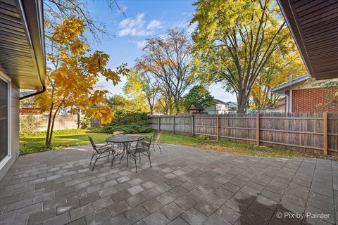 Tiny photo for 2041 Vermont Street, Rolling Meadows, IL 60008 (MLS # 12502532)