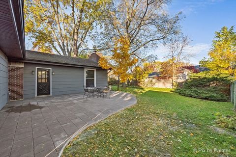 Tiny photo for 2041 Vermont Street, Rolling Meadows, IL 60008 (MLS # 12502532)