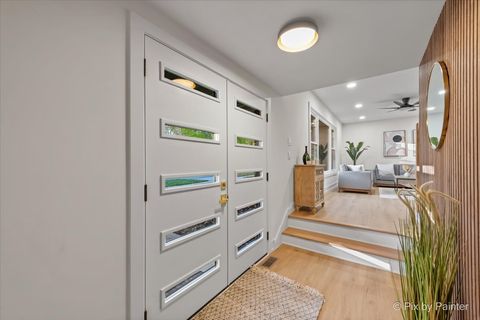 Tiny photo for 2041 Vermont Street, Rolling Meadows, IL 60008 (MLS # 12502532)