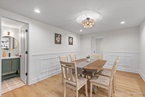 Tiny photo for 2041 Vermont Street, Rolling Meadows, IL 60008 (MLS # 12502532)