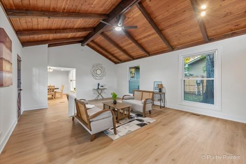 Tiny photo for 2041 Vermont Street, Rolling Meadows, IL 60008 (MLS # 12502532)