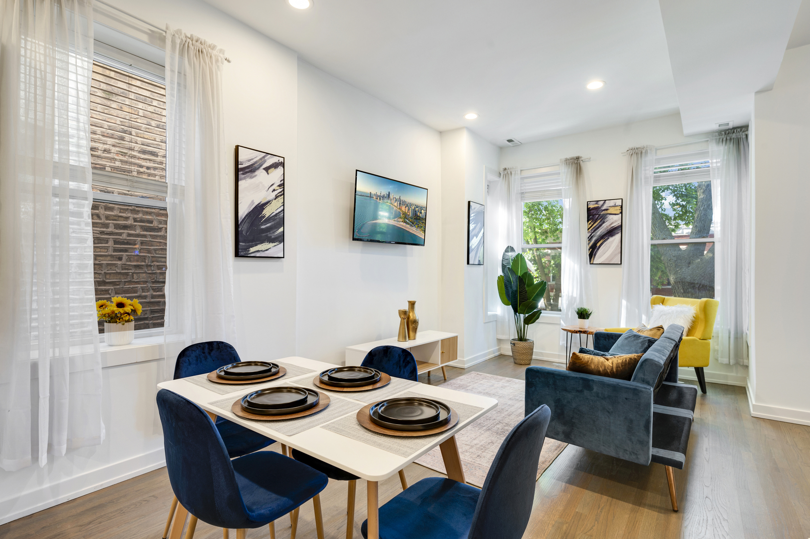 2637 W CRYSTAL Street 2