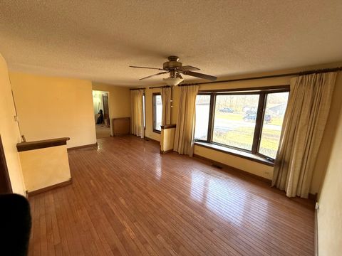 Tiny photo for 1807 Fargo Avenue, McHenry, IL 60050 (MLS # 12579084)