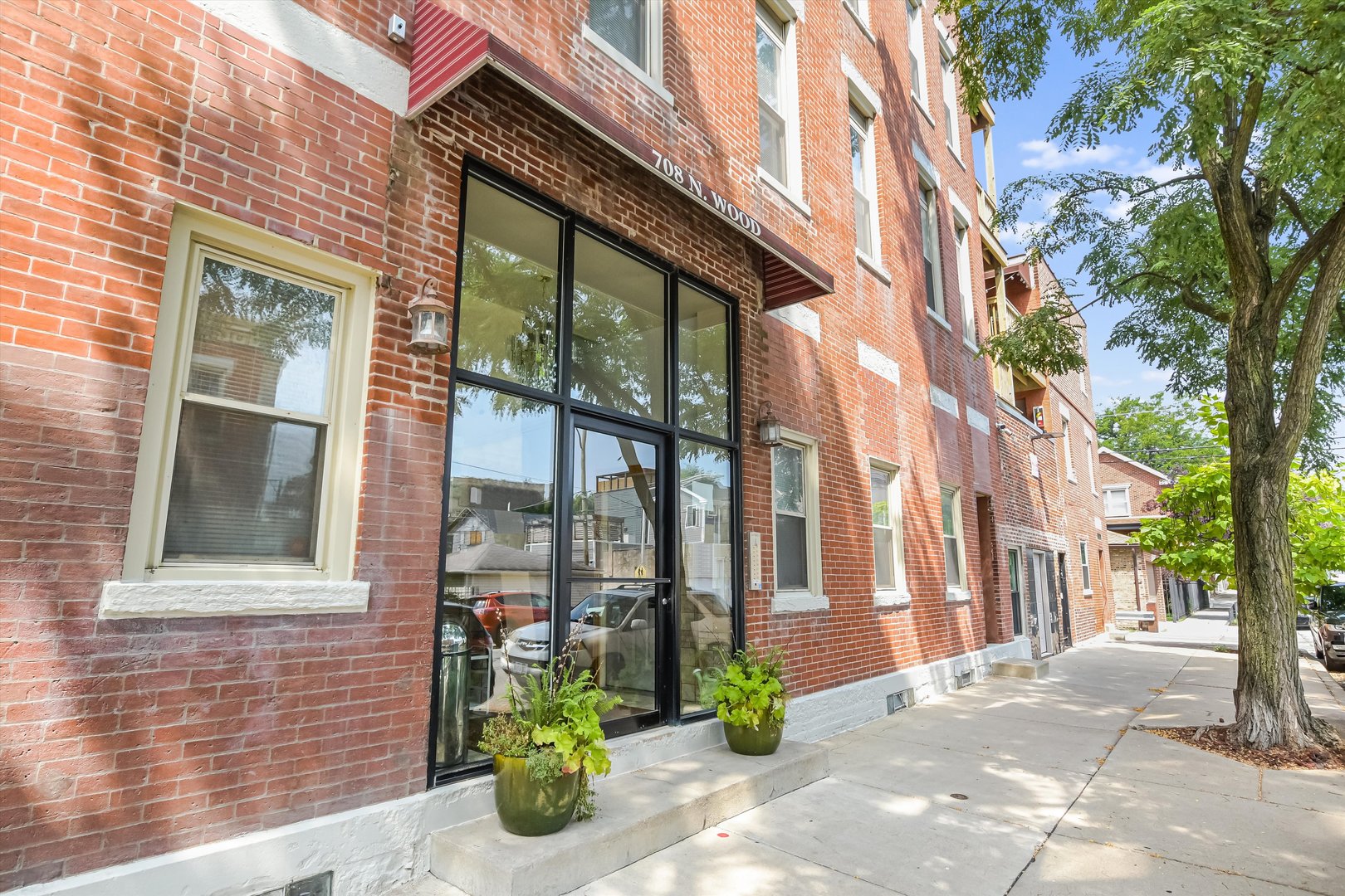 708 N Wood Street 2-N