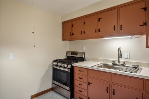 Tiny photo for 1519 23rd Street, Rockford, IL 61108 (MLS # 12599598)