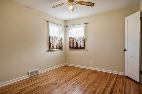 Tiny photo for 1519 23rd Street, Rockford, IL 61108 (MLS # 12599598)