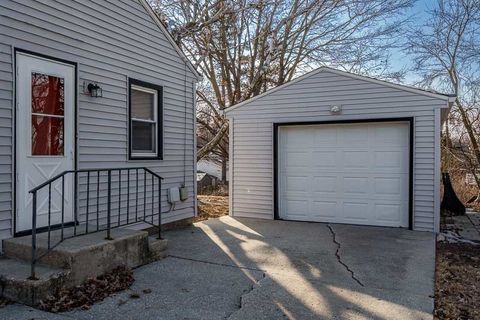 Tiny photo for 1519 23rd Street, Rockford, IL 61108 (MLS # 12599598)