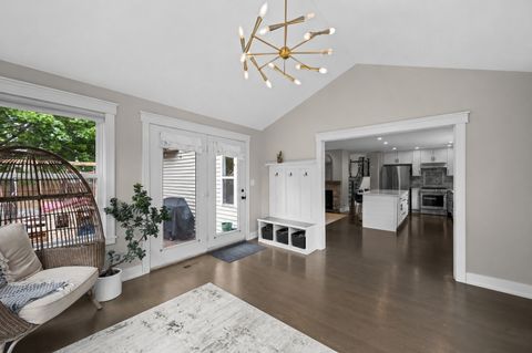 Tiny photo for 340 S Prospect Street, Roselle, IL 60172 (MLS # 12642957)
