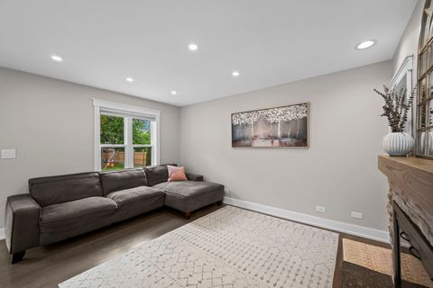 Tiny photo for 340 S Prospect Street, Roselle, IL 60172 (MLS # 12642957)