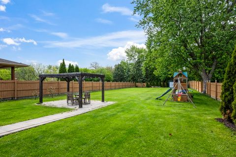 Tiny photo for 340 S Prospect Street, Roselle, IL 60172 (MLS # 12642957)