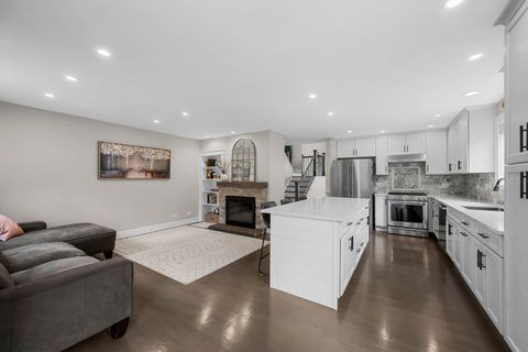 Tiny photo for 340 S Prospect Street, Roselle, IL 60172 (MLS # 12642957)