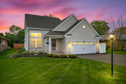 Tiny photo for 340 S Prospect Street, Roselle, IL 60172 (MLS # 12642957)