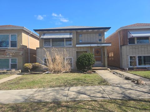 Tiny photo for 3707 Clarence Avenue #Garden, Berwyn, IL 60402 (MLS # 12605189)