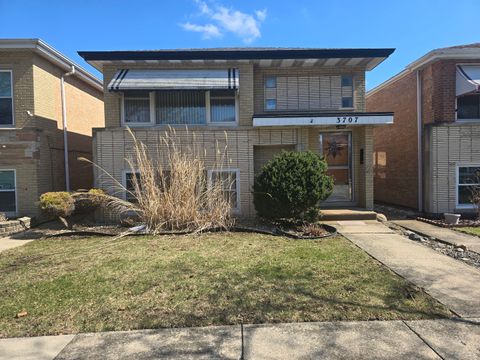 Photo of 3707 Clarence Avenue #Garden, Berwyn, IL 60402 (MLS # 12605189)
